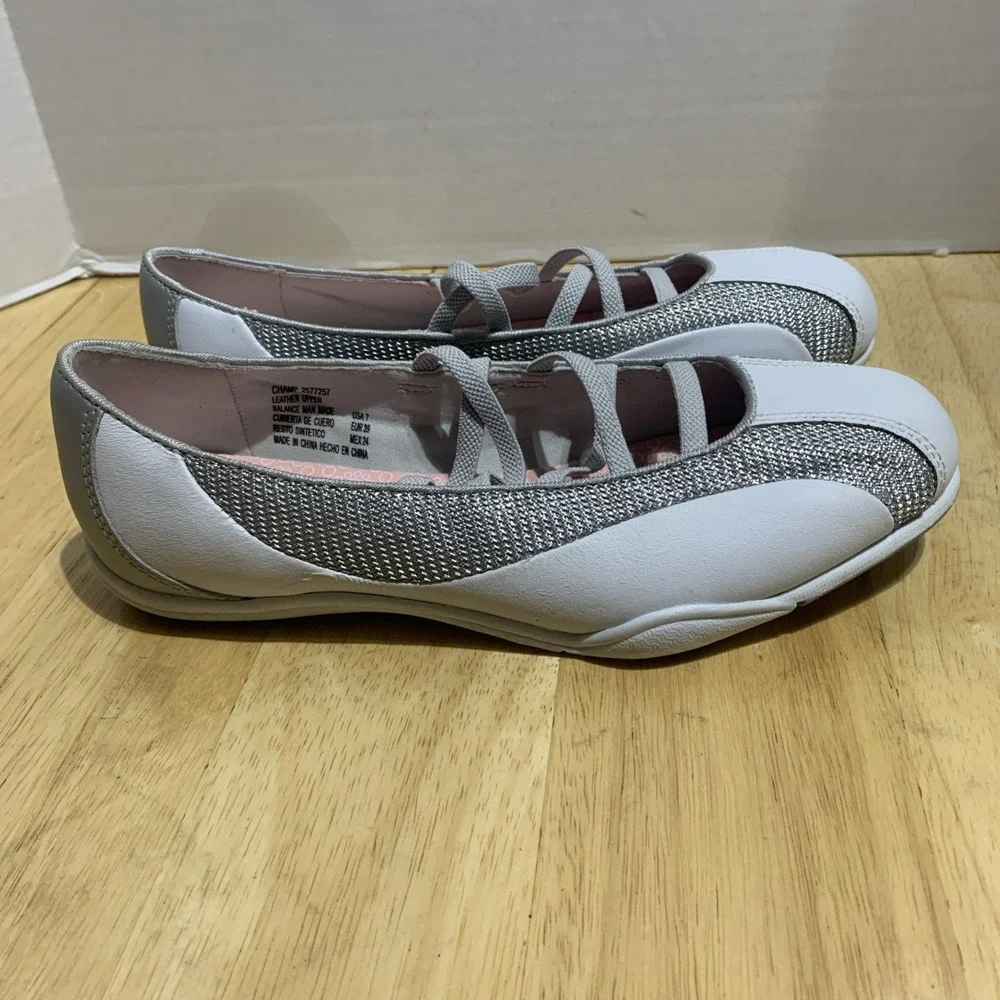No Boundaries Champ  Women's Slip On Casual  Loafers White Size 7‎